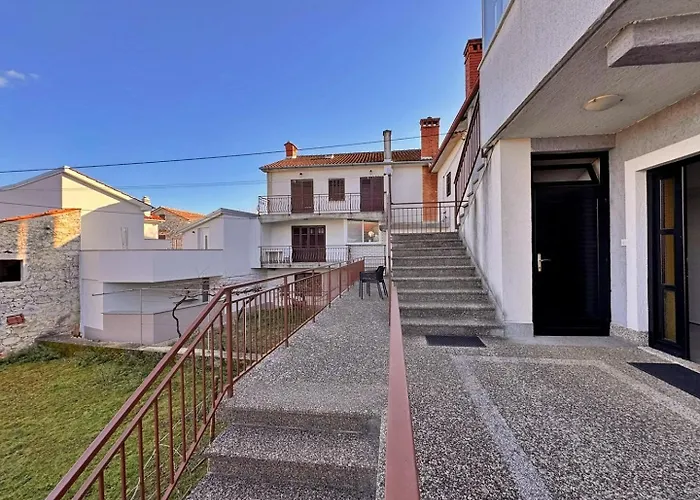 Katarina ゲストハウス 4*